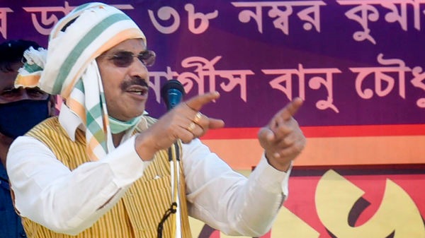 মুর্শিদাবাদের একটা আসনও ধরে রাখতে পারলেন না অধীর রঞ্জন চৌধুরী (ফাইল ছবি) মুর্শিদাবাদের একটা আসনও ধরে রাখতে পারলেন না অধীর রঞ্জন চৌধুরী (ফাইল ছবি)