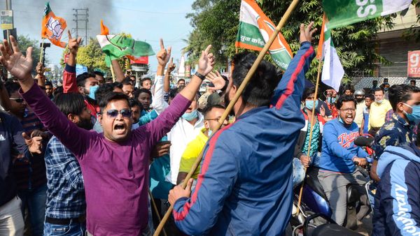 তৃণমূল–বিজেপি সংঘর্ষে উত্তপ্ত নন্দীগ্রাম, এসপি অফিস ঘেরাও কর্মসূচি শুভেন্দুর (ছবিটি প্রতীকী, সৌজন্য পিটিআই) তৃণমূল–বিজেপি সংঘর্ষে উত্তপ্ত নন্দীগ্রাম, এসপি অফিস ঘেরাও কর্মসূচি শুভেন্দুর (ছবিটি প্রতীকী, সৌজন্য পিটিআই)
