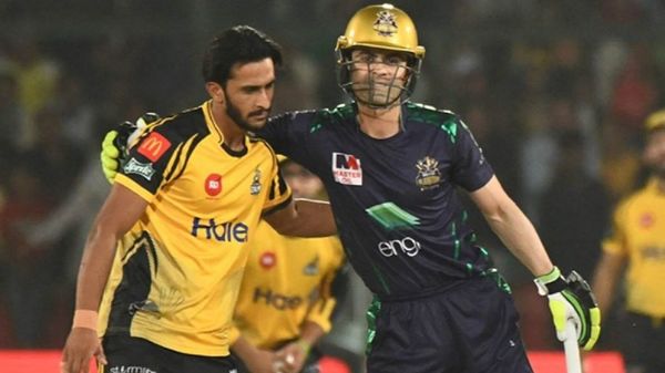 বায়ো-বাবলে করোনা হানা দেওয়ায় আগেই স্থগিত হয়ে গিয়েছে পিএসএল। ছবি- টুইটার। বায়ো-বাবলে করোনা হানা দেওয়ায় আগেই স্থগিত হয়ে গিয়েছে পিএসএল। ছবি- টুইটার।