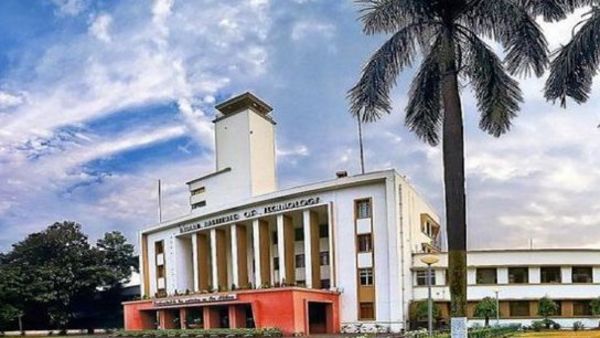 খড়গপুর আইআইটি (ছবি সৌজন্য টুইটার) খড়গপুর আইআইটি (ছবি সৌজন্য টুইটার)