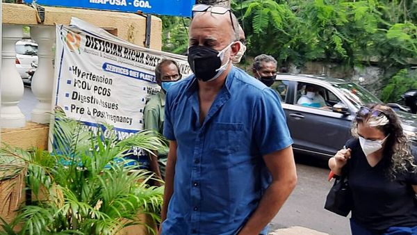 বেকসুর খালাস তেহেলকার প্রতিষ্ঠাতা তরুণ তেজপাল (ছবি সৌজন্যে এএনআই) বেকসুর খালাস তেহেলকার প্রতিষ্ঠাতা তরুণ তেজপাল (ছবি সৌজন্যে এএনআই)