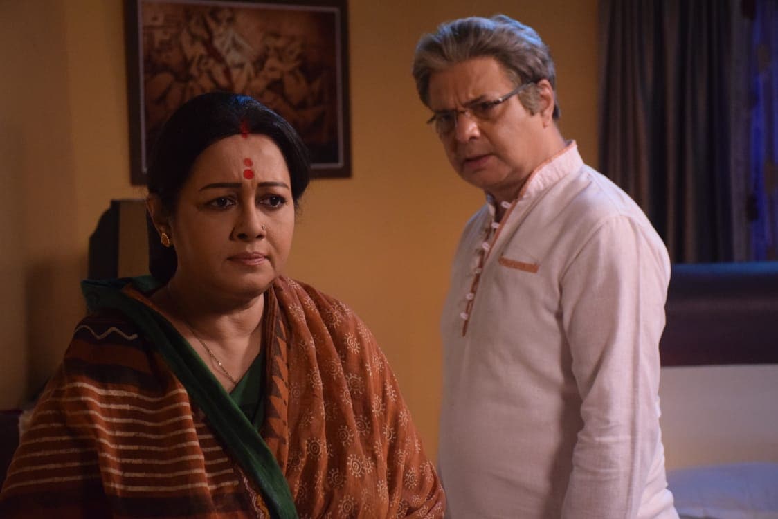 ধারাবাহিক ছেড়ে বেরিয়ে গেলে কৃষ্ণ কিশোর ধারাবাহিক ছেড়ে বেরিয়ে গেলে কৃষ্ণ কিশোর
