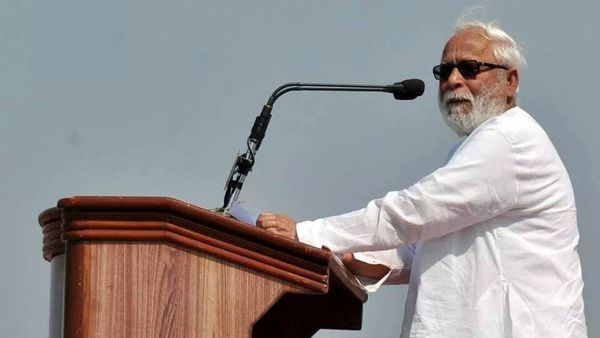 বুদ্ধদেব ভট্টাচার্য। (ফাইল ছবি, সৌজন্য ফেসবুক) বুদ্ধদেব ভট্টাচার্য। (ফাইল ছবি, সৌজন্য ফেসবুক)