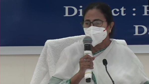 মমতা বন্দ্যোপাধ্যায়। মমতা বন্দ্যোপাধ্যায়।