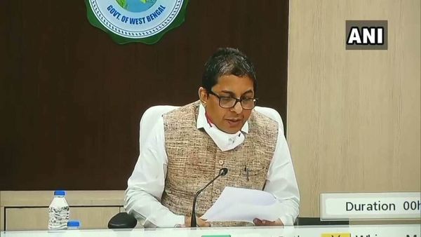 নবান্নে স্বরাষ্ট্রসচিব আলাপন বন্দ্যোপাধ্যায় নবান্নে স্বরাষ্ট্রসচিব আলাপন বন্দ্যোপাধ্যায়