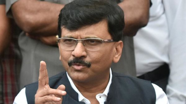 শিবসেনার মুখপত্র সামনার সম্পাদক সঞ্জয় রাউত (HT_PRINT) শিবসেনার মুখপত্র সামনার সম্পাদক সঞ্জয় রাউত (HT_PRINT)