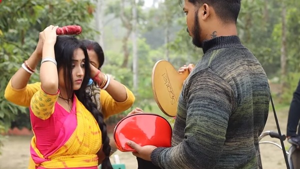 মিঠাইয়ের শ্যুটিংয়ের দৃশ্য মিঠাইয়ের শ্যুটিংয়ের দৃশ্য