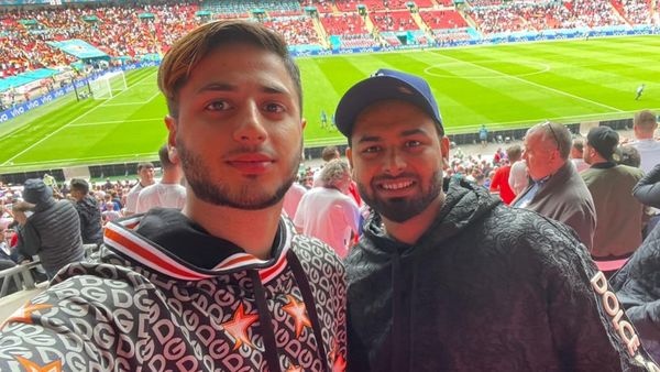 ওয়েম্বলির গ্যালারিতে ঋষভ পন্ত। ছবি- টুইটার। ওয়েম্বলির গ্যালারিতে ঋষভ পন্ত। ছবি- টুইটার।
