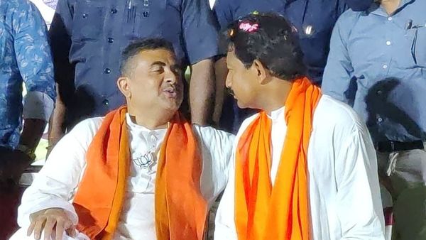 শুভেন্দু অধিকারী এবং রাজীব বন্দ্যোপাধ্যায়। (ফাইল ছবি, সৌজন্য ফেসবুক) শুভেন্দু অধিকারী এবং রাজীব বন্দ্যোপাধ্যায়। (ফাইল ছবি, সৌজন্য ফেসবুক)