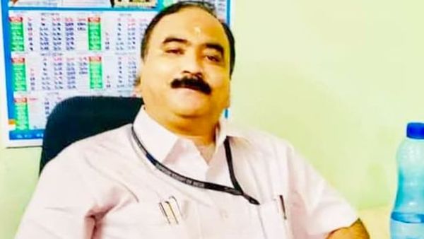 প্রতারণার অভিযোগে ধৃত সনাতন রায়চৌধুরী (ফাইল ছবি) প্রতারণার অভিযোগে ধৃত সনাতন রায়চৌধুরী (ফাইল ছবি)