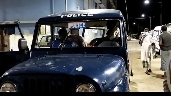 তদন্ত শুরু করেছে ডায়মন্ড হারবার থানার পুলিশ। তদন্ত শুরু করেছে ডায়মন্ড হারবার থানার পুলিশ।
