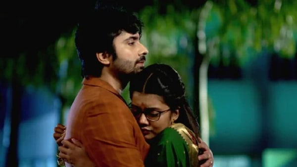 শেষ হচ্ছে ওগো নিরুপমা শেষ হচ্ছে ওগো নিরুপমা