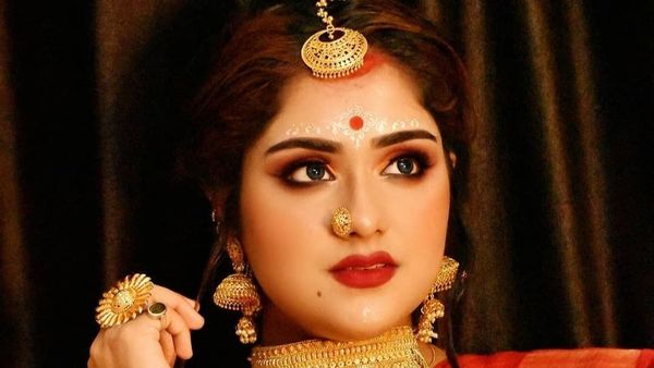 পুলিশ কর্মী পরিচয়ে উর্দি পরে সোশ্যাল মিডিয়ায় ছবি পোস্ট, বিপাকে যুবতী: ছবি (সৌজন্য ইন্সটাগ্রাম) পুলিশ কর্মী পরিচয়ে উর্দি পরে সোশ্যাল মিডিয়ায় ছবি পোস্ট, বিপাকে যুবতী: ছবি (সৌজন্য ইন্সটাগ্রাম)