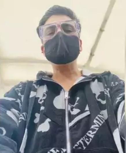 ছবির লোকেশনে করণের নিজস্বী। (ছবি সৌজন্যে - ইনস্টাগ্রাম) ছবির লোকেশনে করণের নিজস্বী। (ছবি সৌজন্যে - ইনস্টাগ্রাম)