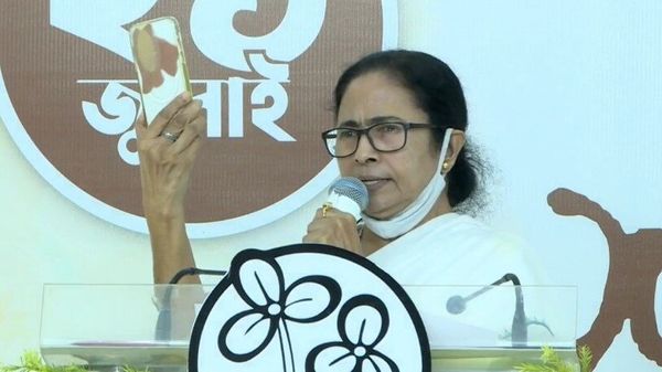 মমতা বন্দ্যোপাধ্যায়। মমতা বন্দ্যোপাধ্যায়।