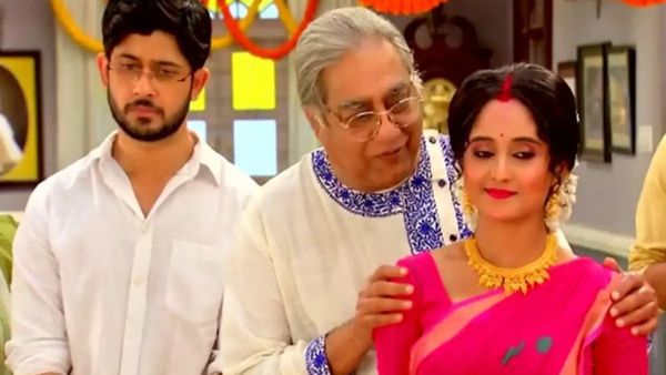 মামা-শ্বশুরের মন জয় করতে চিতল মাছের মুইঠা রাঁধবে মিঠাই। মামা-শ্বশুরের মন জয় করতে চিতল মাছের মুইঠা রাঁধবে মিঠাই।