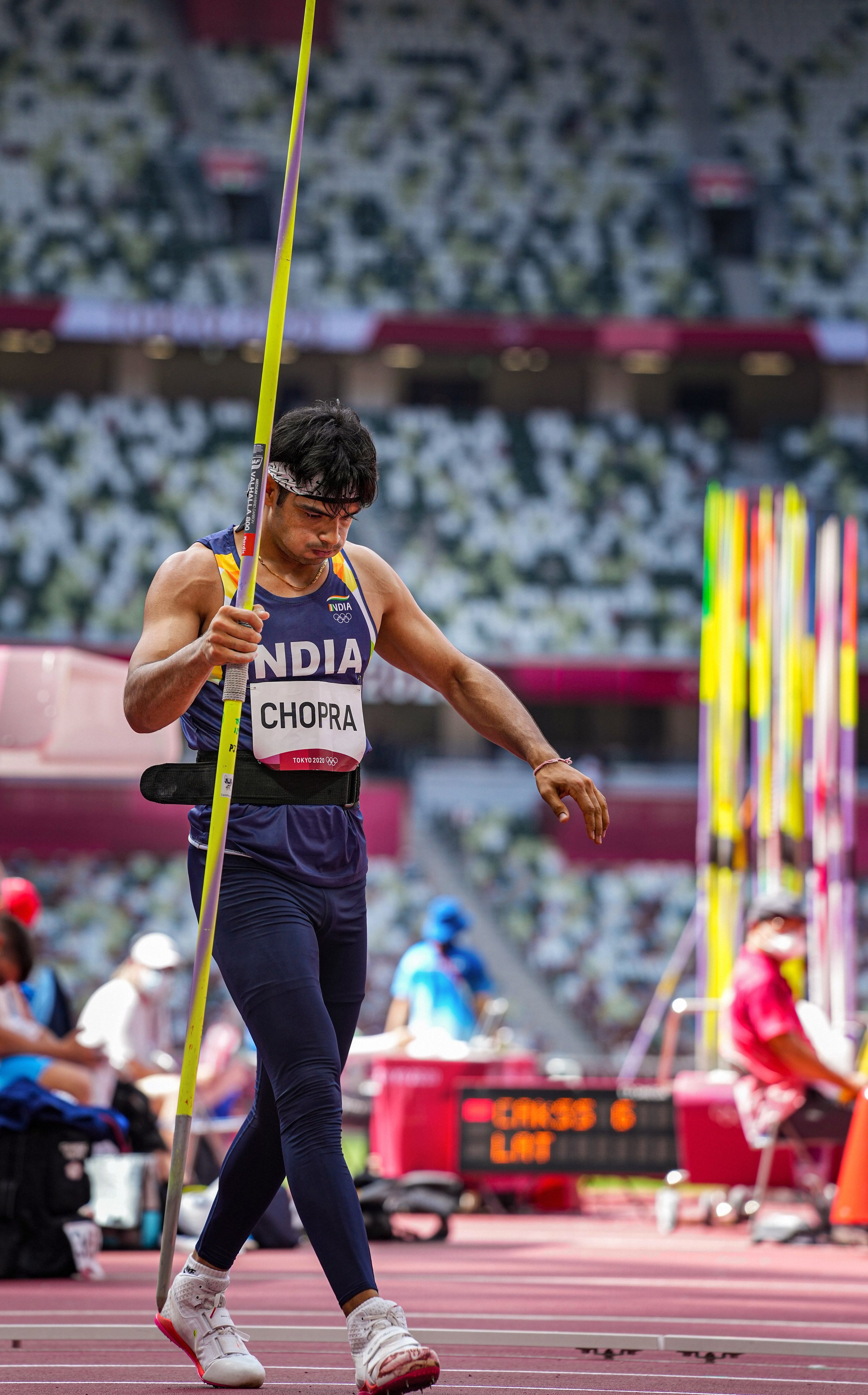 পোল্যান্ডে সেই দুর্ধর্ষ পারফরম্যান্স সত্ত্বেও রিও অলিম্পিক্সে যোগ্যতা অর্জন করতে পারেননি নীরজ। কারণ অলিম্পিক্সের জন্য যোগ্যতা অর্জনের শেষদিন ছিল ২০১৬ সালের ১১ জুলাই। পোল্যান্ডে নীরজ সোনা জিতেছিলেন দেড় সপ্তাহ পরে। অলিম্পিক্সে যোগ্যতা অর্জনের মাপকাঠি ছিল ৮৩ মিটার। (ছবি সৌজন্য পিটিআই)