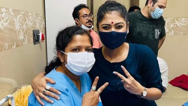 আক্রান্ত যুব নেতৃত্বের পাশে সায়নী ঘোষ (ফেসবুক) আক্রান্ত যুব নেতৃত্বের পাশে সায়নী ঘোষ (ফেসবুক)
