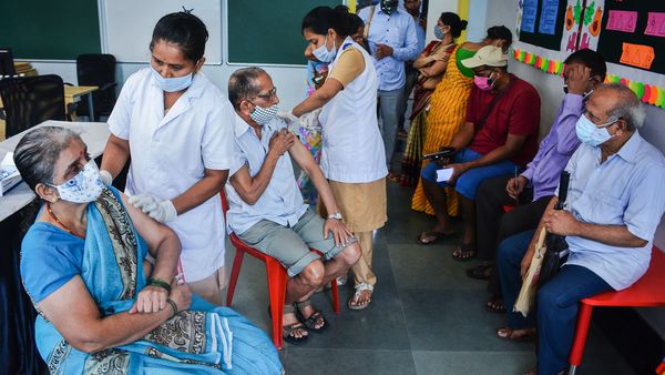 দেশে বাড়ছে প্রবীণ নাগরিকদের সংখ্যা, নবম স্থানে পশ্চিমবঙ্গ, প্রকাশিত রিপোর্ট। (ছবিটি প্রতীকী, সৌজন্য পিটিআই) দেশে বাড়ছে প্রবীণ নাগরিকদের সংখ্যা, নবম স্থানে পশ্চিমবঙ্গ, প্রকাশিত রিপোর্ট। (ছবিটি প্রতীকী, সৌজন্য পিটিআই)