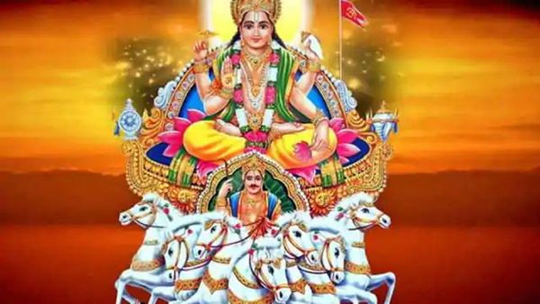 ১৭ অগস্ট ভোর রাত ১টা ০৫ মিনিটে কর্কট রাশিতে নিজের যাত্রা শেষ করে সিংহ রাশিতে প্রবেশ করবে গ্রহের রাজা। ১৭ অগস্ট ভোর রাত ১টা ০৫ মিনিটে কর্কট রাশিতে নিজের যাত্রা শেষ করে সিংহ রাশিতে প্রবেশ করবে গ্রহের রাজা।