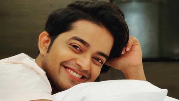 সায়ক চক্রবর্তী। সায়ক চক্রবর্তী।