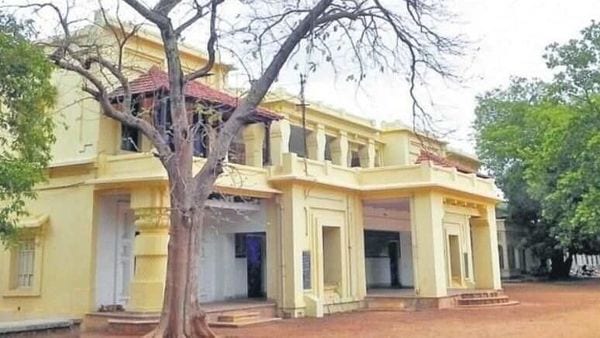 বিশ্বভারতী বিশ্ববিদ্যালয় (ফাইল ছবি, সৌজন্য ফেসবুক) বিশ্বভারতী বিশ্ববিদ্যালয় (ফাইল ছবি, সৌজন্য ফেসবুক)