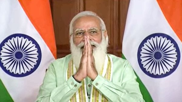 কিষাণ সম্মান নিধির অনুষ্ঠানে প্রধানমন্ত্রী মোদী (ছবি সৌজন্যে পিটিআই) কিষাণ সম্মান নিধির অনুষ্ঠানে প্রধানমন্ত্রী মোদী (ছবি সৌজন্যে পিটিআই)