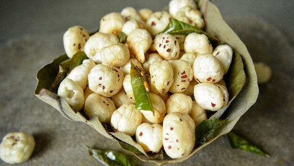 মাখানা। মাখানা।