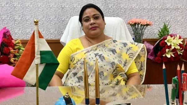 দেবশ্রী চৌধুরী। (ফাইল ছবি, সৌজন্য ফেসবুক) দেবশ্রী চৌধুরী। (ফাইল ছবি, সৌজন্য ফেসবুক)