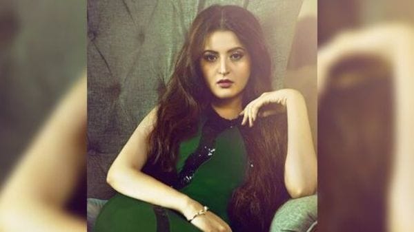 পরীমনি পরীমনি