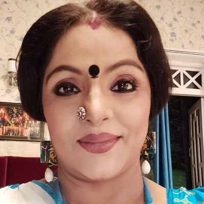 এবার পরিচালকের আসনে বসছেন পাপিয়া অধিকারী। (ছবি সৌজন্যে - টুইটার) এবার পরিচালকের আসনে বসছেন পাপিয়া অধিকারী। (ছবি সৌজন্যে - টুইটার)