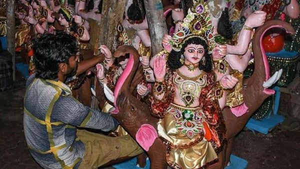 বিশ্বকর্মার পুজোর তিথি নির্ভর করে সূর্যের গতি প্রকৃতির ওপর। বিশ্বকর্মার পুজোর তিথি নির্ভর করে সূর্যের গতি প্রকৃতির ওপর।