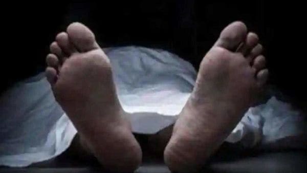 দুর্ঘটনায় মৃত্যু হল এক কনস্টেবলের। দুর্ঘটনায় মৃত্যু হল এক কনস্টেবলের।