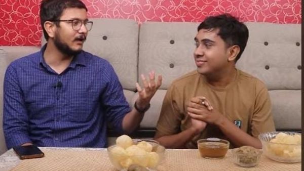 স্যান্ডি আর দেবাংশু। স্যান্ডি আর দেবাংশু।