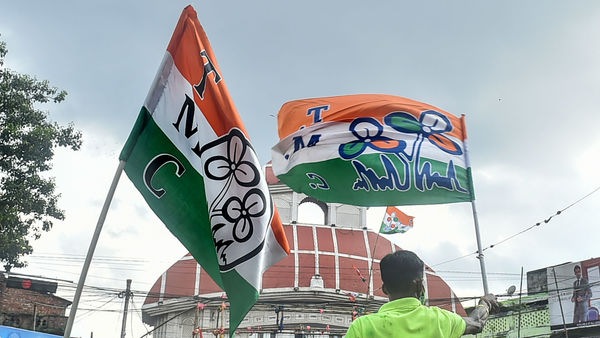গোয়াতে ক্রমেই শক্তি বাড়াচ্ছে তৃণমূল (ছবিটি প্রতীকী সৌজন্য পিটিআই) গোয়াতে ক্রমেই শক্তি বাড়াচ্ছে তৃণমূল (ছবিটি প্রতীকী সৌজন্য পিটিআই)