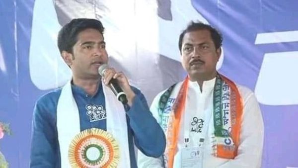 তৃণমূল কংগ্রেসের সর্বভারতীয় সাধারণ সম্পাদক অভিষেক বন্দ্যোপাধ্যায়। তৃণমূল কংগ্রেসের সর্বভারতীয় সাধারণ সম্পাদক অভিষেক বন্দ্যোপাধ্যায়।