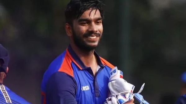 টিম ইন্ডিয়ার নাইট যোদ্ধা বেঙ্কটেশ আইয়ার (ছবি:টুইটার) টিম ইন্ডিয়ার নাইট যোদ্ধা বেঙ্কটেশ আইয়ার (ছবি:টুইটার)