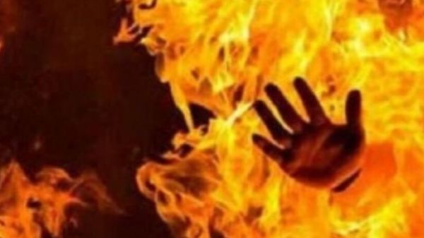 বাবাকে জীবন্ত পুড়িয়ে খুন করার চেষ্টার অভিযোগ ছেলের বিরুদ্ধে।: ছবিটি প্রতীকী (স্ক্রিন শর্ট) বাবাকে জীবন্ত পুড়িয়ে খুন করার চেষ্টার অভিযোগ ছেলের বিরুদ্ধে।: ছবিটি প্রতীকী (স্ক্রিন শর্ট)