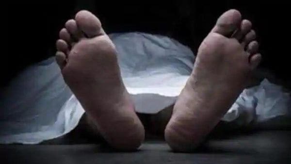 অশোকনগরে উদ্ধার হল পচা গলা মৃতদেহ। ছবিটি প্রতীকী। অশোকনগরে উদ্ধার হল পচা গলা মৃতদেহ। ছবিটি প্রতীকী।
