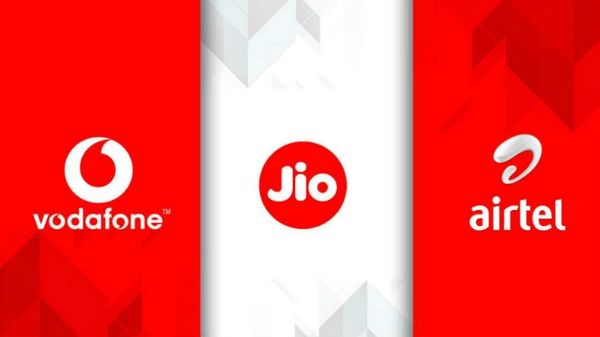 সবচেয়ে সস্তায় OTT দেখবেন? Airtel, Jio ও Vodafone Idea-র প্ল্যান জেনে নিন 
, Bangla News