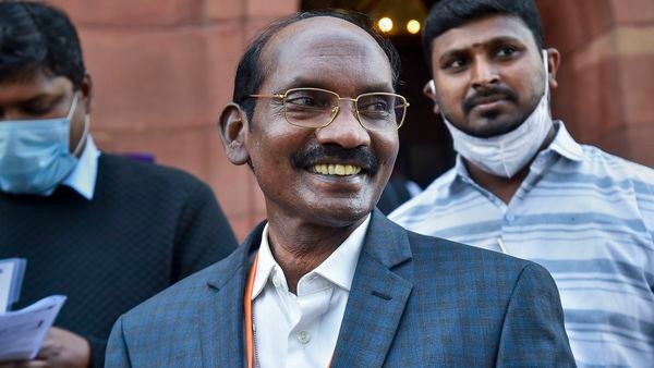 ইসরো প্রধান কে শিবান (ছবি সৌজন্যে পিটিআই) (PTI) ইসরো প্রধান কে শিবান (ছবি সৌজন্যে পিটিআই) (PTI)