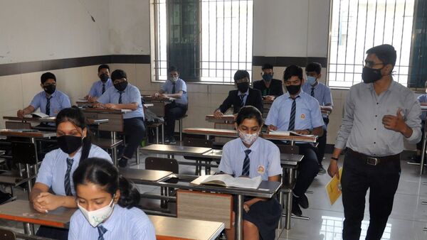 পিছিয়ে গেল CISCE বোর্ডের দ্বাদশের প্রাক্টিক্যাল পরীক্ষা, নতুন সময় জেনে নিন। প্রতীকী ছবি। পিছিয়ে গেল CISCE বোর্ডের দ্বাদশের প্রাক্টিক্যাল পরীক্ষা, নতুন সময় জেনে নিন। প্রতীকী ছবি।