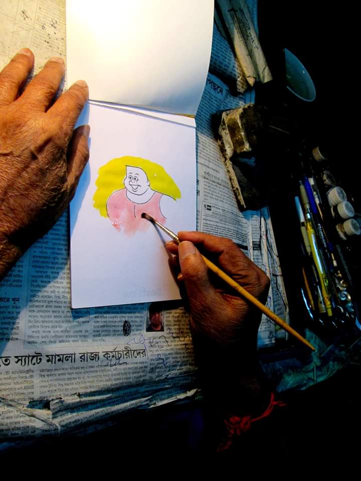 নব্বই পেরিয়েও এঁকে গেছিলেন বাঁটুলের নানান স্ট্রিপ। নব্বই পেরিয়েও এঁকে গেছিলেন বাঁটুলের নানান স্ট্রিপ।