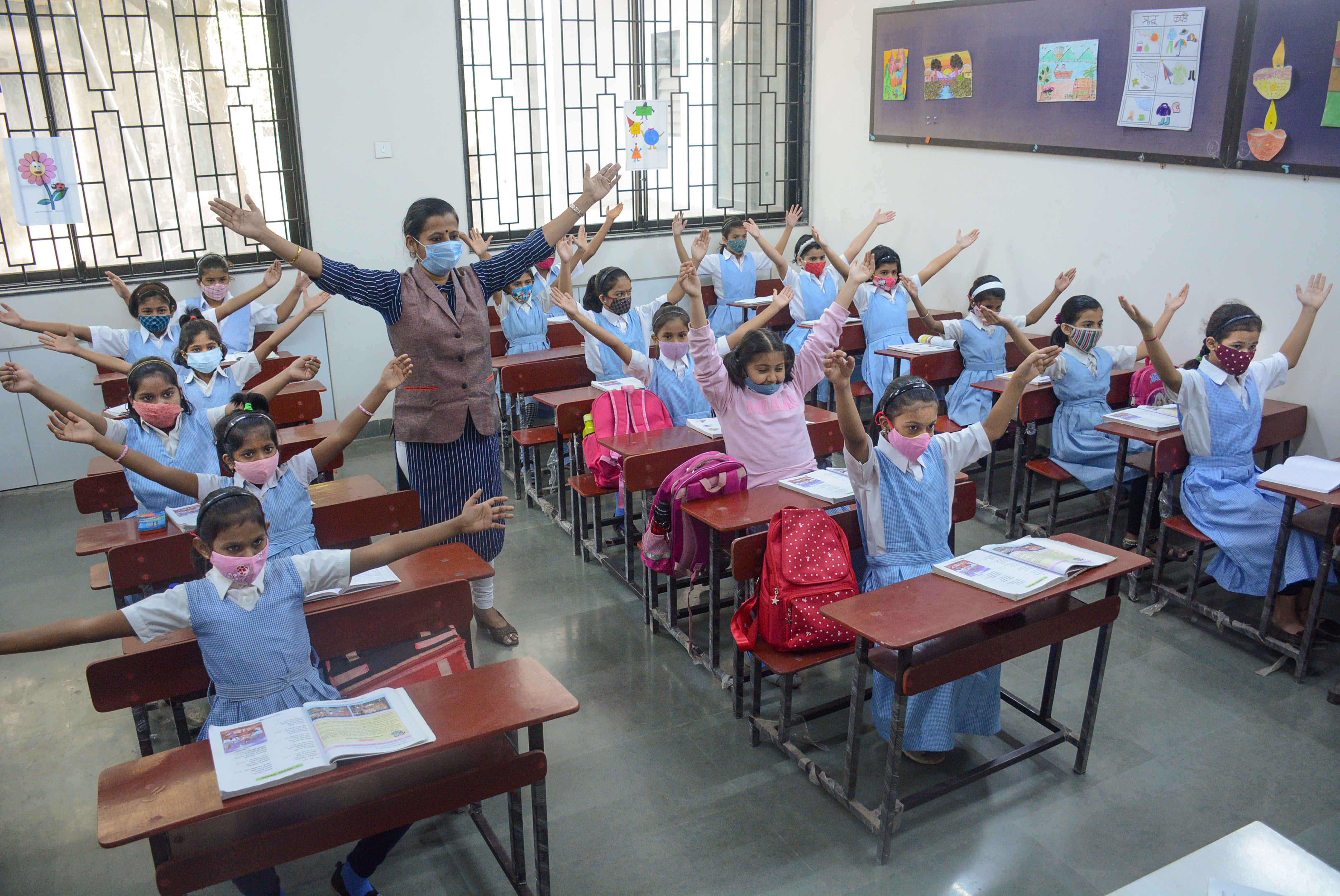কোথায় হবে ‘পাড়ার শিক্ষালয়’? করোনাভাইরাস বিধি মেনে কোনও খোলা জায়গায় ‘পাড়ার শিক্ষালয়’ প্রকল্প করতে হবে। সেই জায়গা বেছে নেওয়া হবে, যেখানে করোনার সম্ভাবনা কম। (ছবিটি প্রতীকী, সৌজন্যে পিটিআই) কোথায় হবে ‘পাড়ার শিক্ষালয়’? করোনাভাইরাস বিধি মেনে কোনও খোলা জায়গায় ‘পাড়ার শিক্ষালয়’ প্রকল্প করতে হবে। সেই জায়গা বেছে নেওয়া হবে, যেখানে করোনার সম্ভাবনা কম। (ছবিটি প্রতীকী, সৌজন্যে পিটিআই)