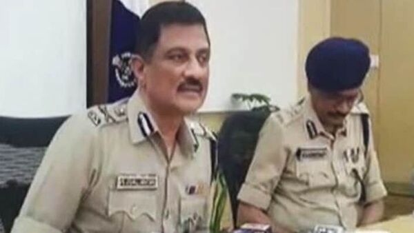 ‘সব খোলা থাকবে কেউ বাধা দিলে পদক্ষেপ করবে পুলিশ Police Will Take Strict Action Against Those