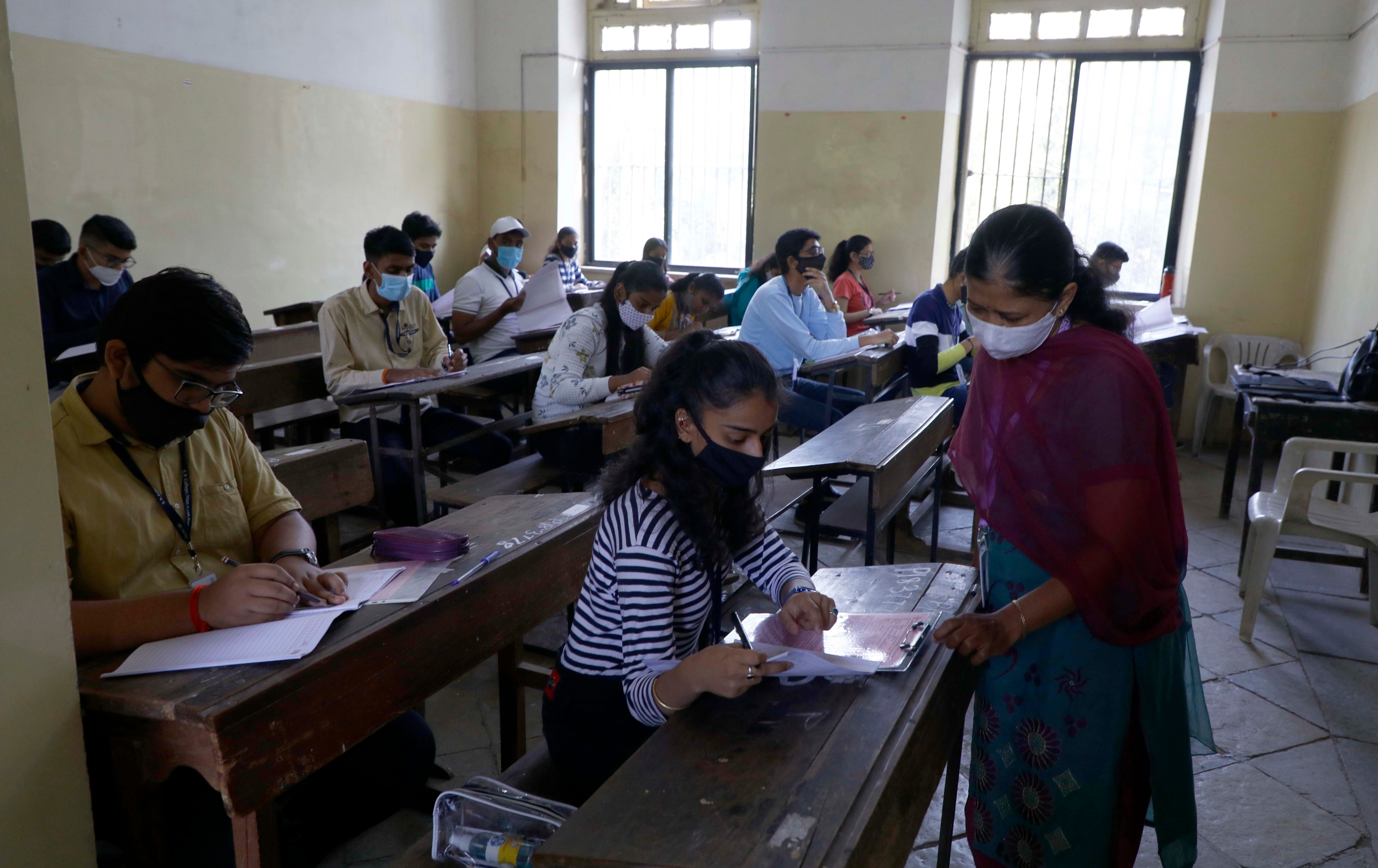 নয়া জাতীয় শিক্ষানীতির (২০২০) পথে হেঁটে 'সেন্ট্রাল ইউনিভার্সিটিস এন্ট্রাস টেস্ট' চালু করতে চলেছে কেন্দ্র। (ছবিটি প্রতীকী, সৌজন্যে রাহুল রাউত/হিন্দুস্তান টাইমস)