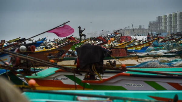 আগামী ৫ দিনের মধ্যে কেরল-মাহে, তামিলনাড়ু-পুদুচেরি, কাড়াইকাল, লাক্ষাদ্বীপ, উপকূলীয় অন্ধ্রপ্রদেশ, উপকূলীয় এবং দক্ষিণ অভ্যন্তরীণ কর্ণাটকে বিচ্ছিন্ন, বিক্ষিপ্ত বৃষ্টিপাতের সাথে বজ্রঝড় বা বজ্রপাত সহ হালকা বৃষ্টিপাতে সম্ভাবনা রয়েছে। (ছবিটি প্রতীকী, সৌজন্যে পিটিআই)