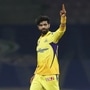 <p>रवींद्र जडेजाने मंगळवारी नवी मुंबईत झालेल्या सामन्यात आरसीबीला २३ धावांनी पराभूत करत सीएसके कर्णधार म्हणून आपला पहिला विजय नोंदवला.</p>