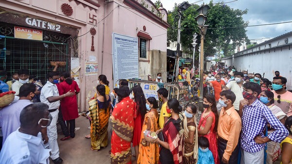 এসো হে বৈশাখ..শুভ নববর্ষ ১৪২৯। ভালো থাকবেন, সুস্থ থাকবেন। (ছবিটি প্রতীকী, সৌজন্যে পিটিআই)