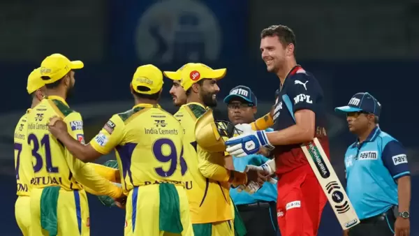 রয়্যাল চ্যালেঞ্জার্স ব্যাঙ্গালোরকে হারিয়েই এ মরশুেমে নিজেদের জয়ের খাতা খুলেছিল সিএসকে। ৪ মে আবার তাদের মুখোমুখি হবে হলুদ ব্রিগেড। রয়্যাল চ্যালেঞ্জার্স ব্যাঙ্গালোরকে হারিয়েই এ মরশুেমে নিজেদের জয়ের খাতা খুলেছিল সিএসকে। ৪ মে আবার তাদের মুখোমুখি হবে হলুদ ব্রিগেড।